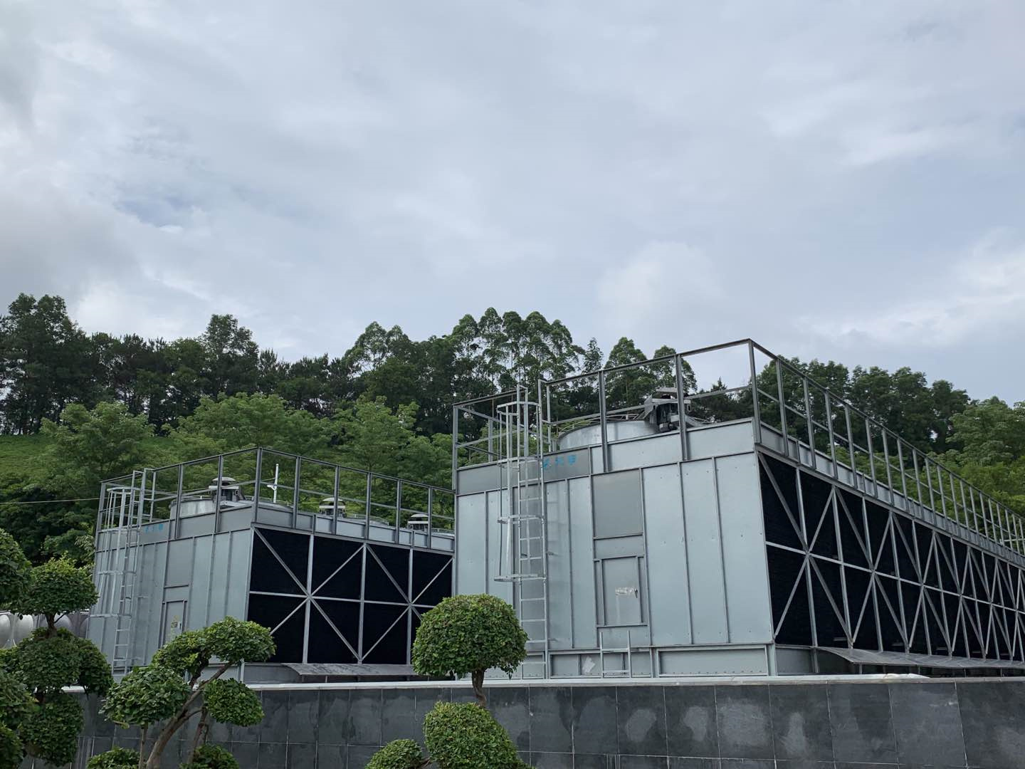廣東涼水塔在使用時應(yīng)該進(jìn)行哪些檢查工作呢?(閉式?jīng)?></a></div>
    <div   id=