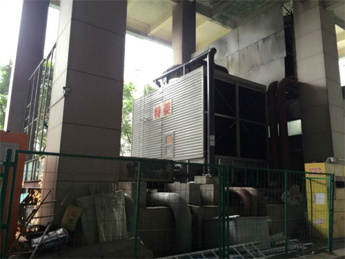封閉式冷卻塔和開放式冷卻塔之間的性能比較(常見冷