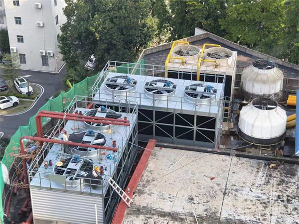 不銹鋼冷卻塔廠家淺析關(guān)于冷卻塔漂水的處理方法(玻